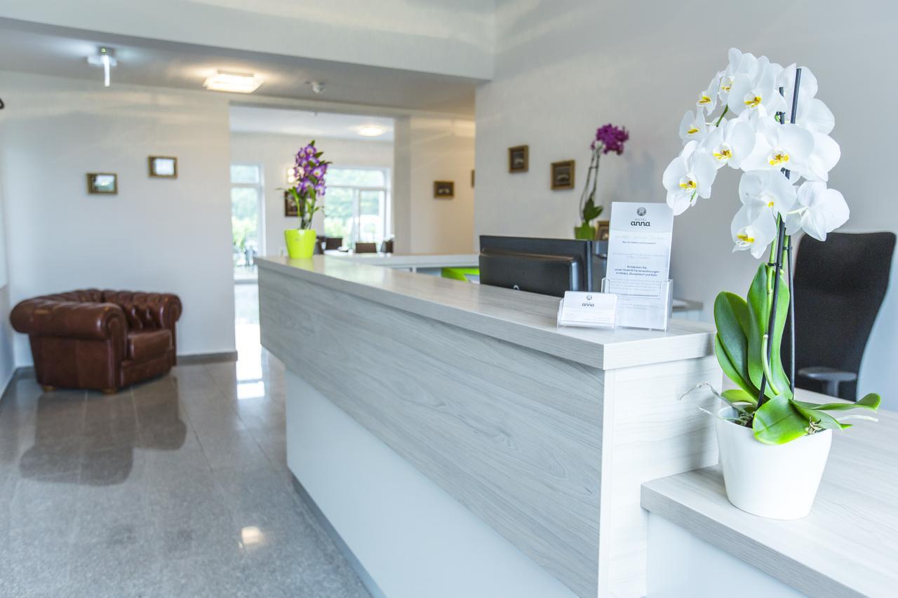 Hotel Anna Хильден Экстерьер фото